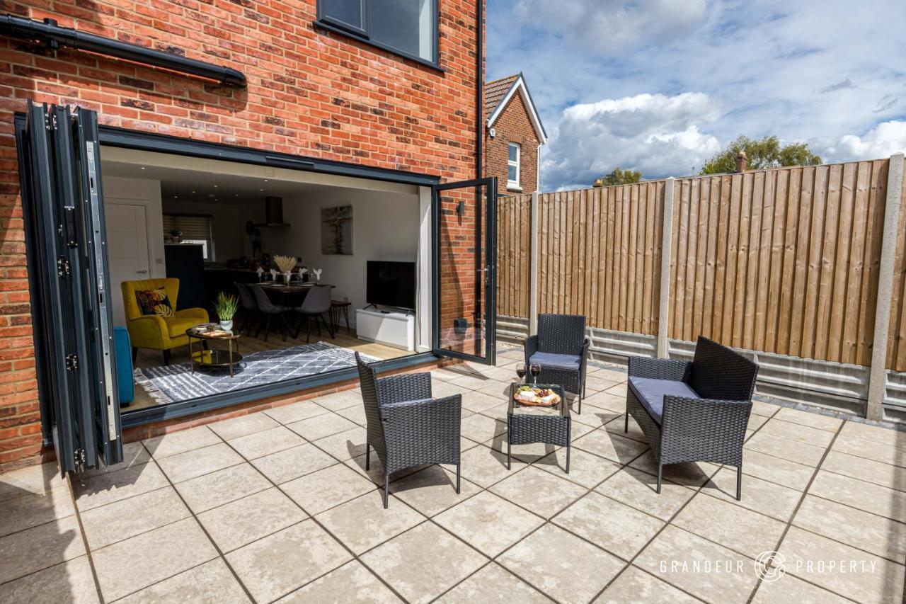 Villa Denmark House By Grandeur Property Poole Exterior foto